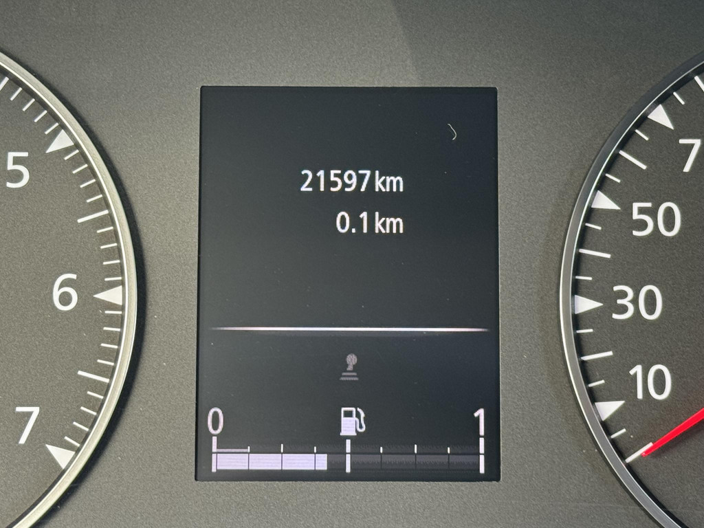 47448475-7.jpg